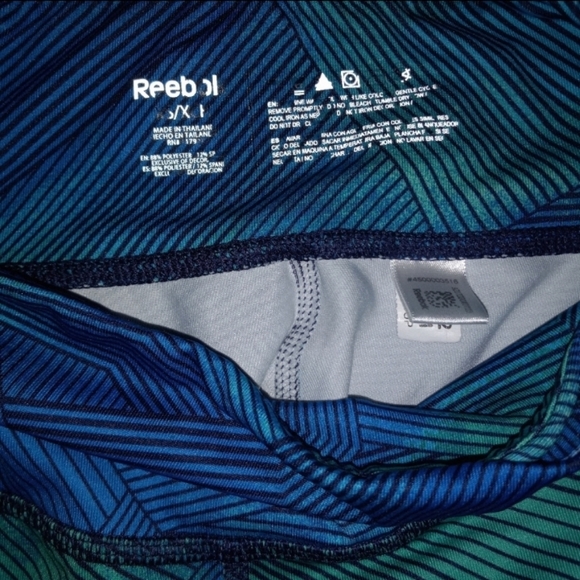 REEBOK ACTIVEWEAR YOGA CAPRI. WOMENS XS. - Picture 4 of 11